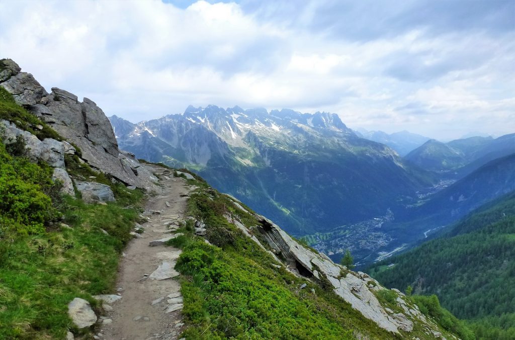 Chemin de randonnée en Savoie